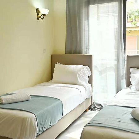 New Times Home & Hotels Near Metro Station Athens Center エクステリア 写真