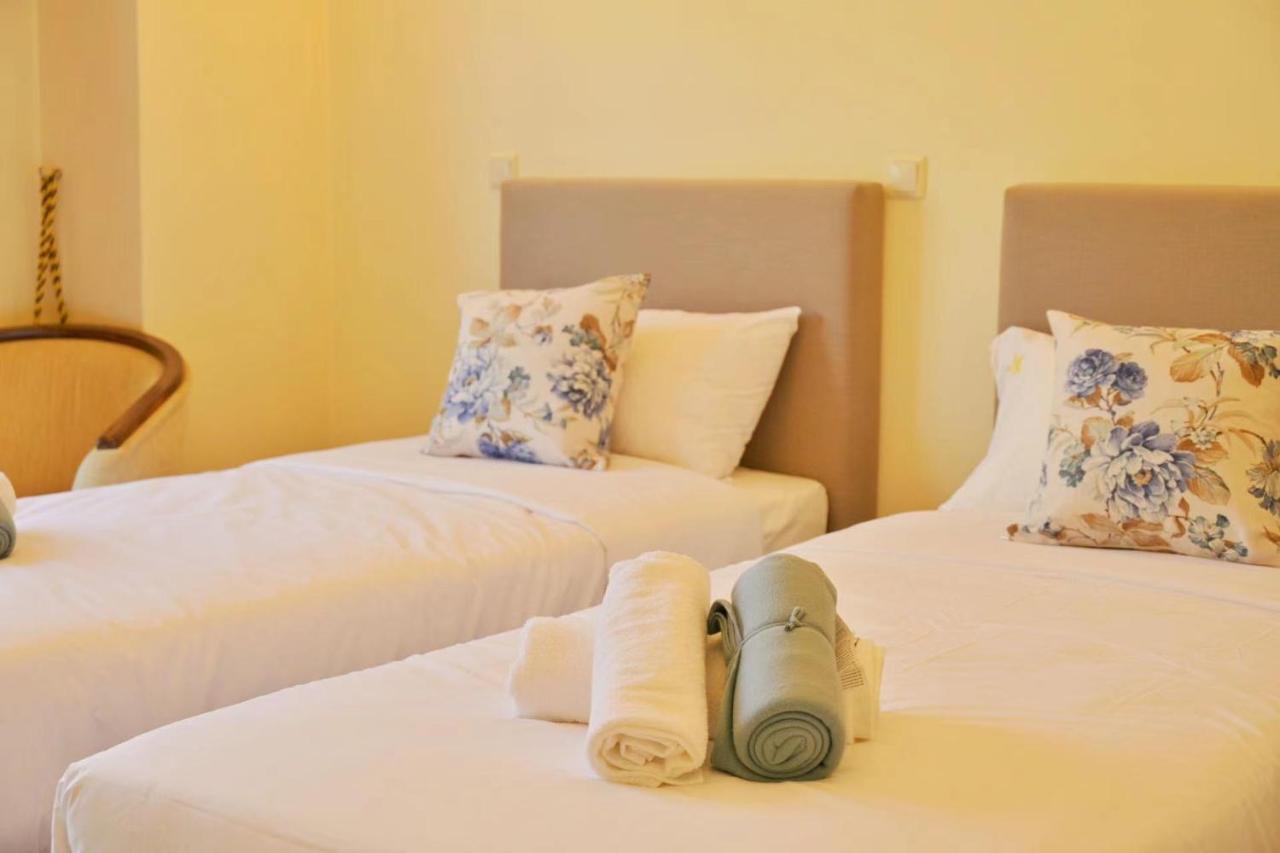 New Times Home & Hotels Near Metro Station Athens Center エクステリア 写真