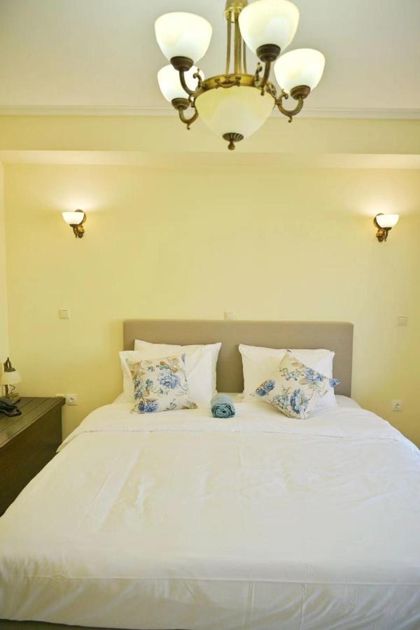 New Times Home & Hotels Near Metro Station Athens Center エクステリア 写真