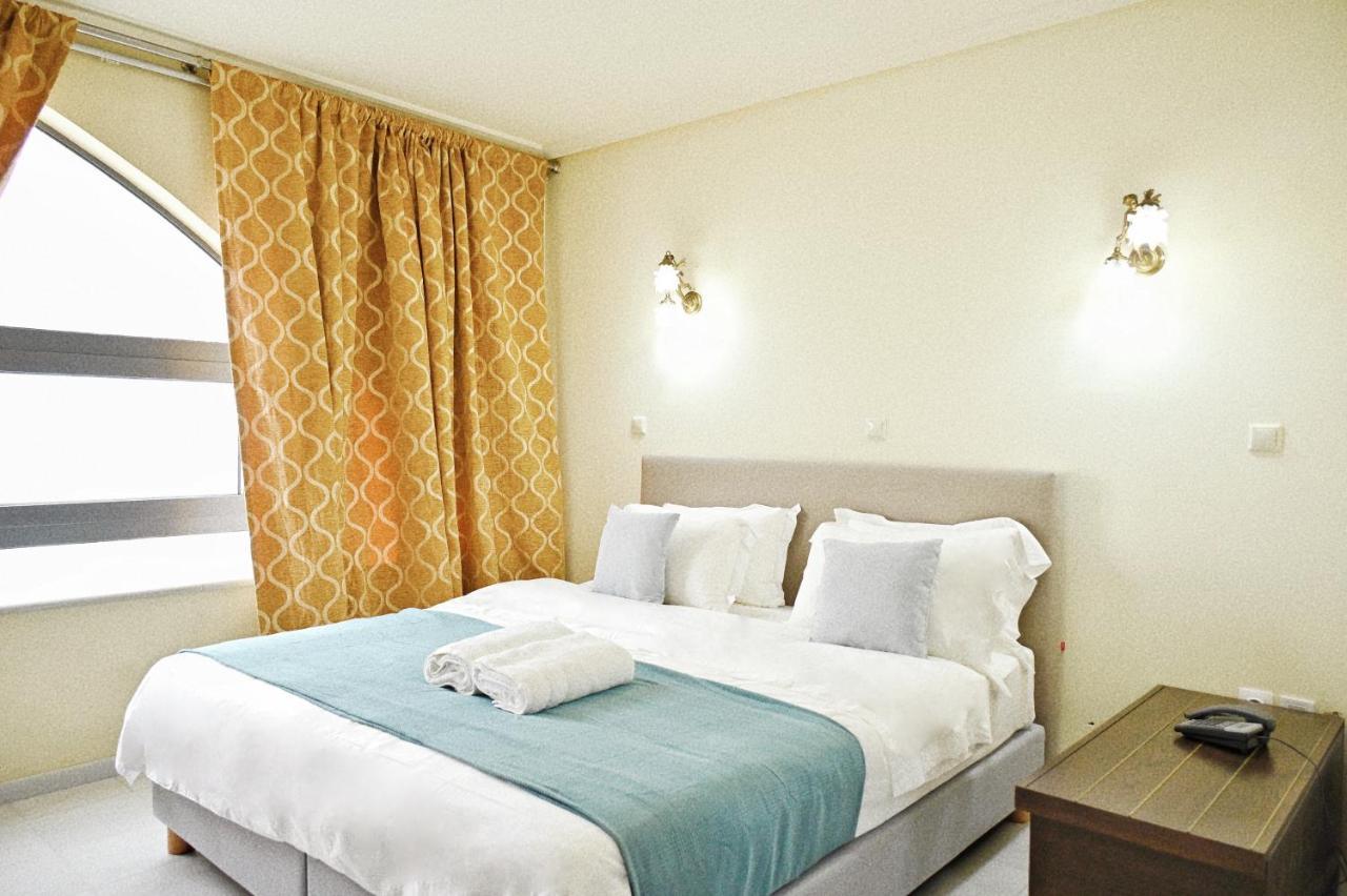 New Times Home & Hotels Near Metro Station Athens Center エクステリア 写真